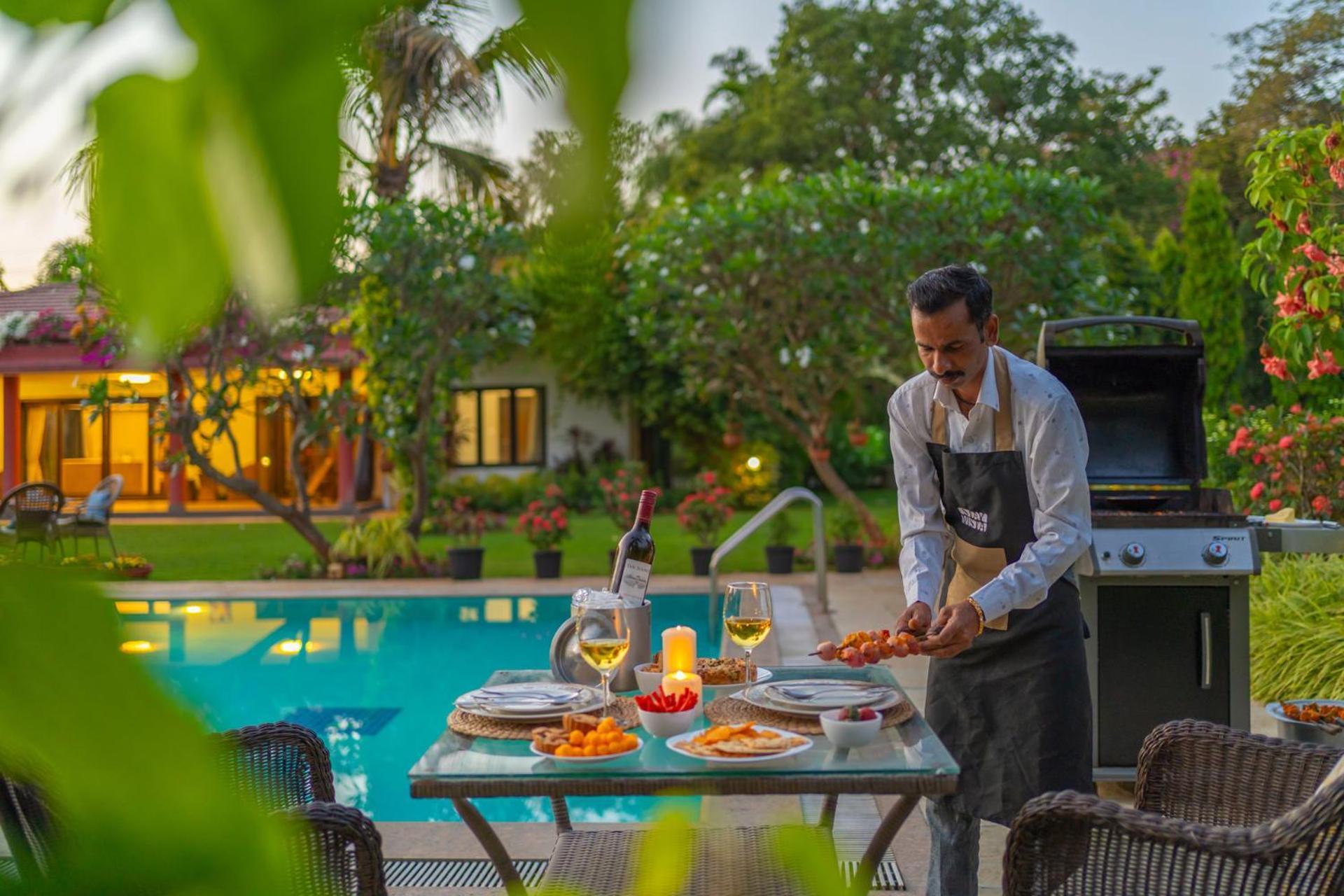 Stayvista At Moksh Villa - Bbq & Jacuzzi Alibag Exterior photo